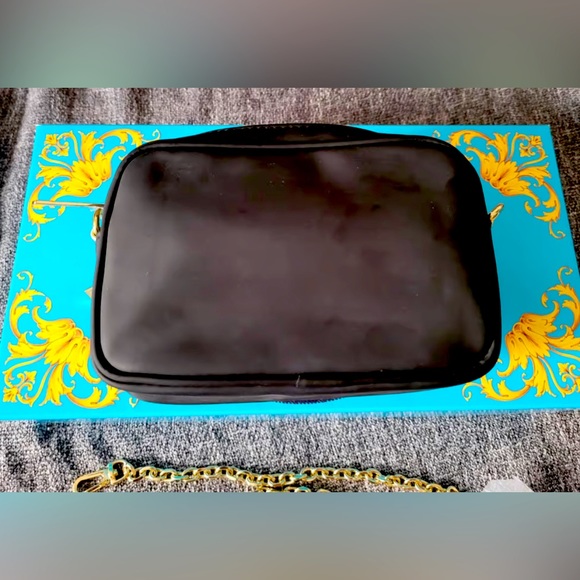 Versace
La Medusa crossbody bag
Never worn - Picture 8 of 8